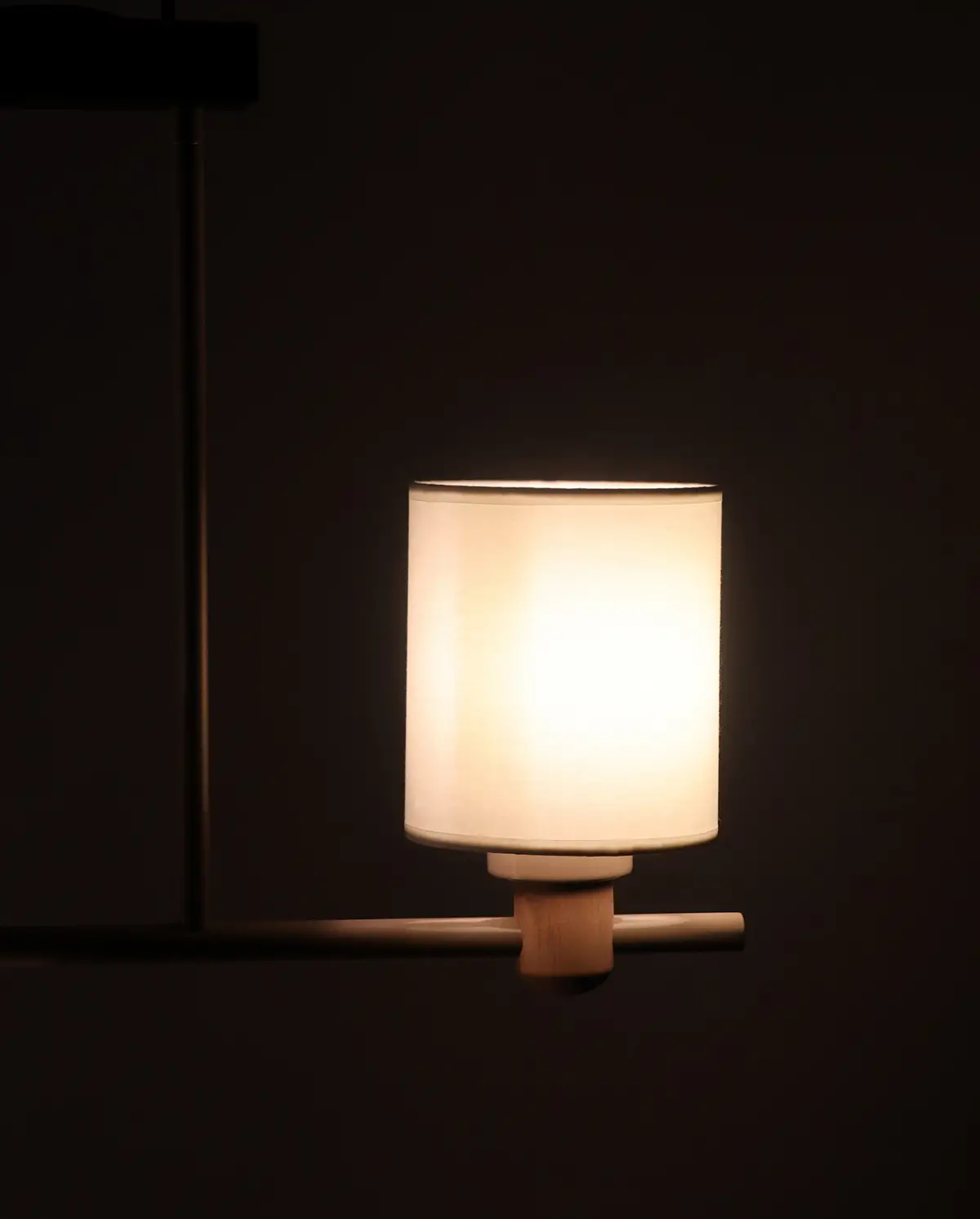 Modern Açık Kahve Statik Boyalı Ahşap detaylı Metal Sarkıt