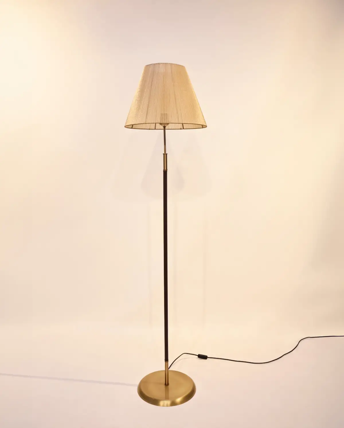 Whısper Eskitme Sarı Kaplama Metal Lambader