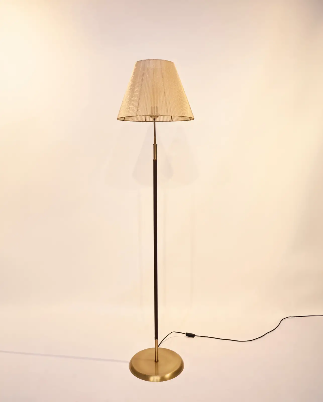 Whısper Eskitme Sarı Kaplama Metal Lambader