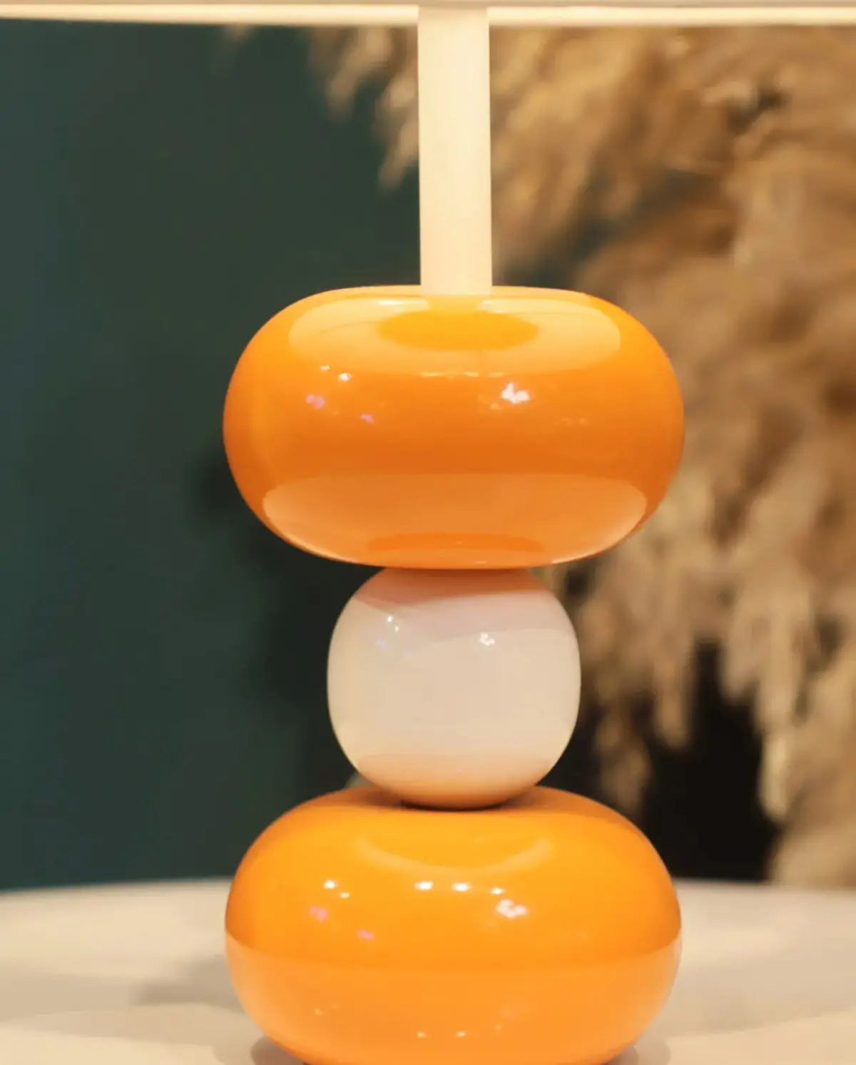 Turuncu Beyaz Metal Abajur