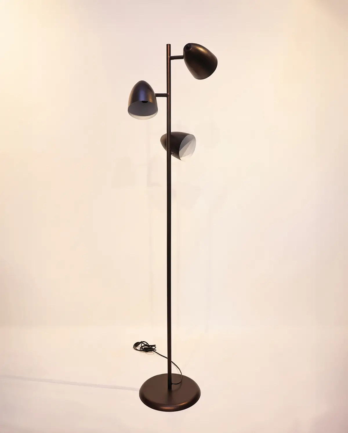 Arvent Başlık Arkasından Basmalı Metal Lambader