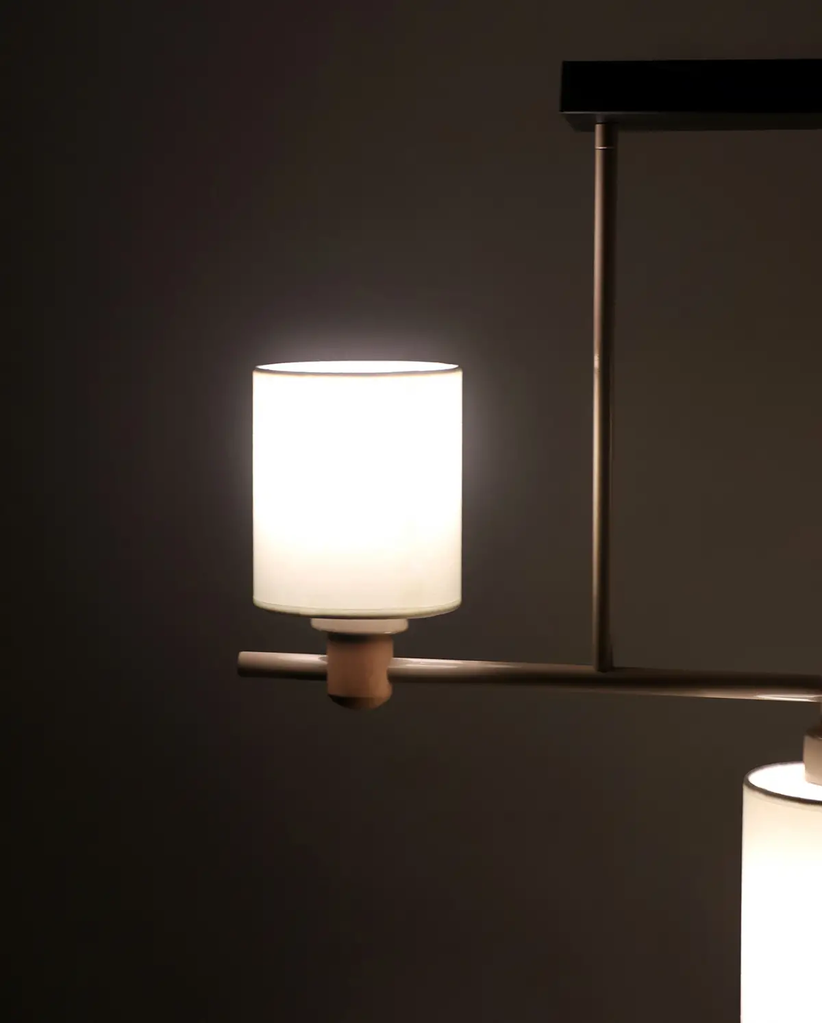 Modern Açık Kahve Statik Boyalı Ahşap detaylı Metal Sarkıt