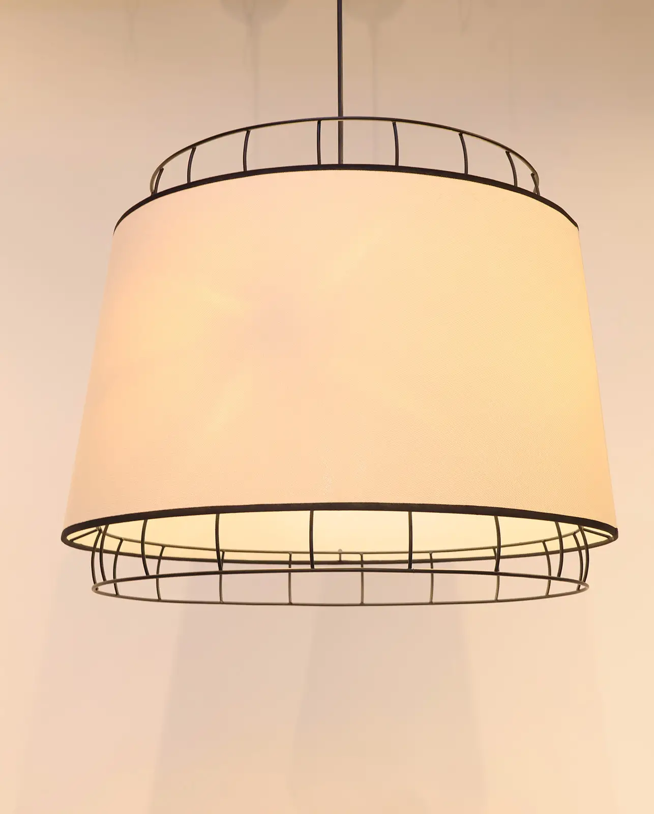 Kafes Detaylı Metal Tekli Siyah Sarkıt