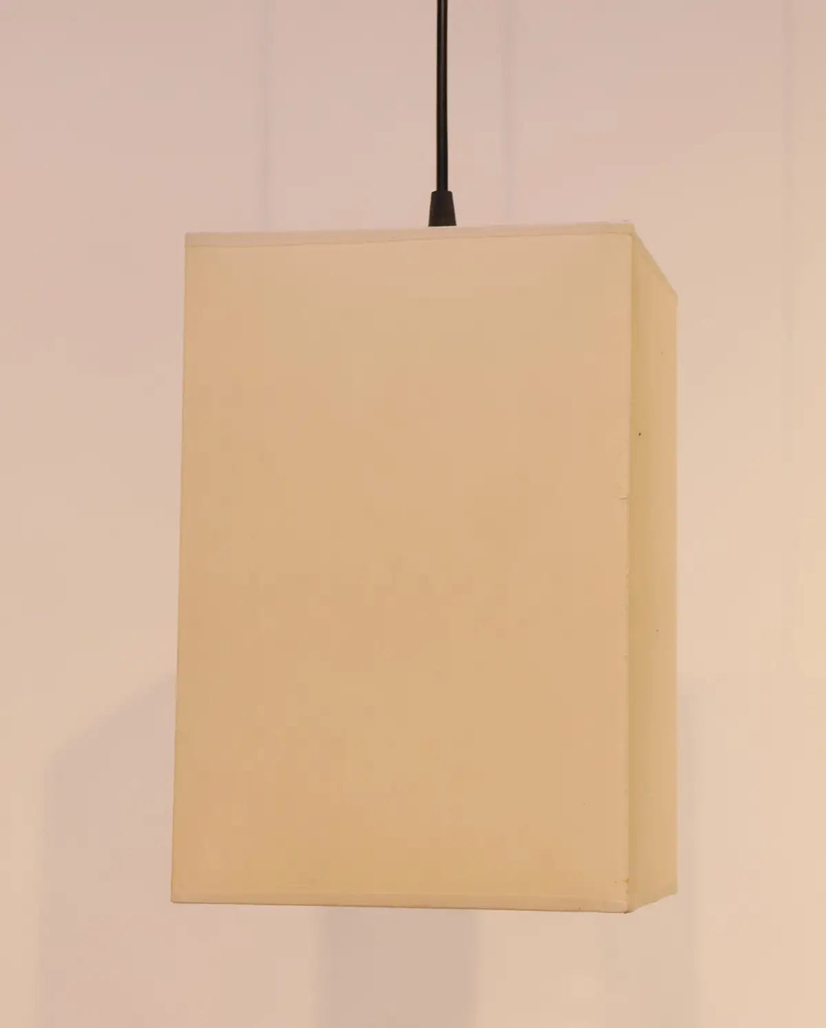 Krem Kumaş Tekli Sarkıt