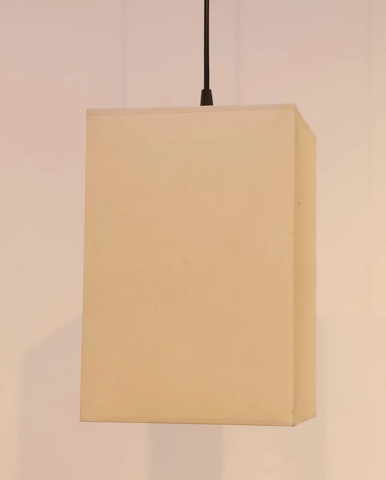 Krem Kumaş Tekli Sarkıt