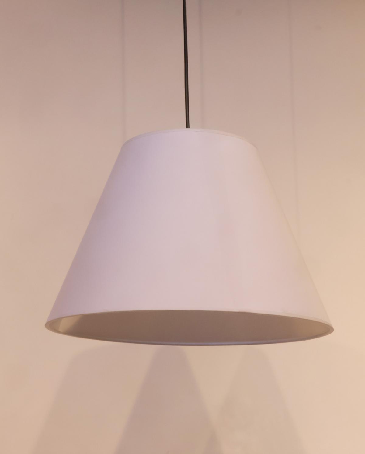 Beyaz Kumaş Tekli Sarkıt