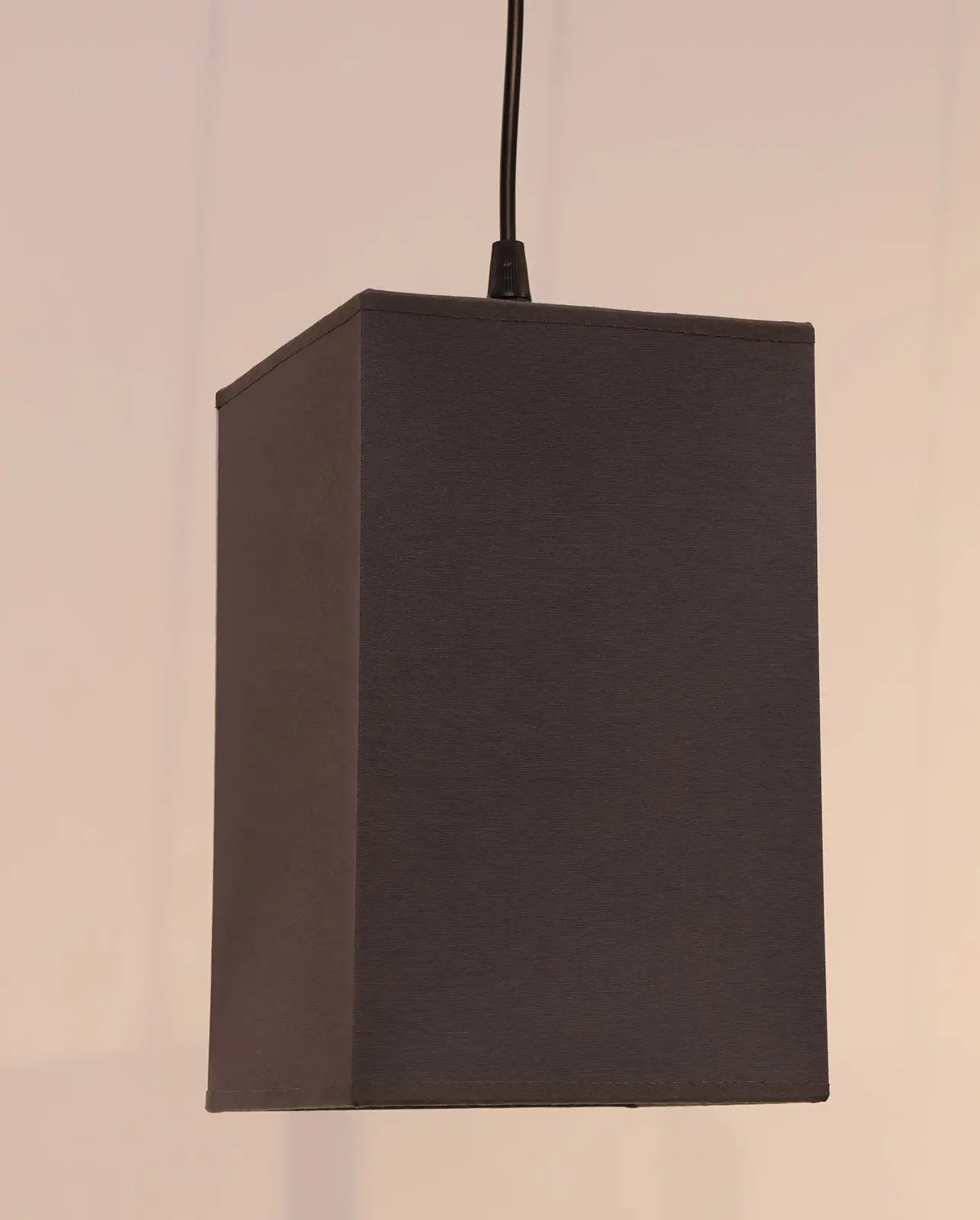 Gri Kumaş Tekli Sarkıt