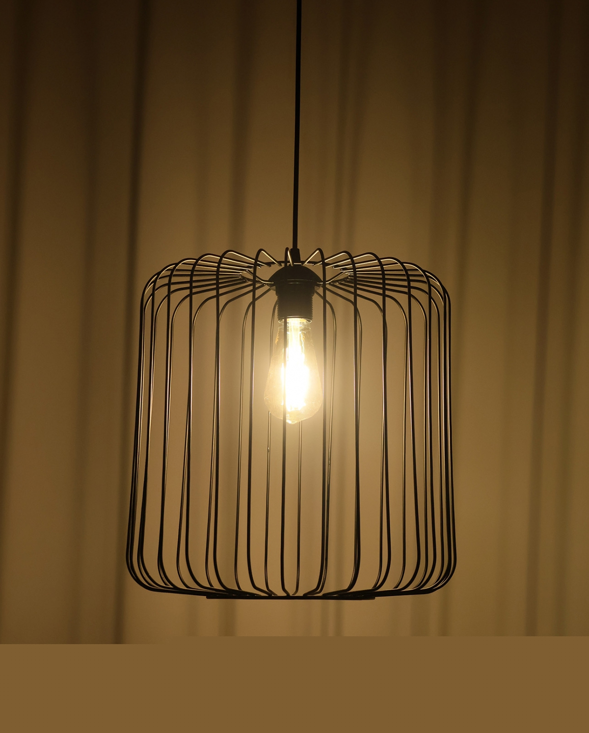 Kafes Metal Tekli Siyah Sarkıt