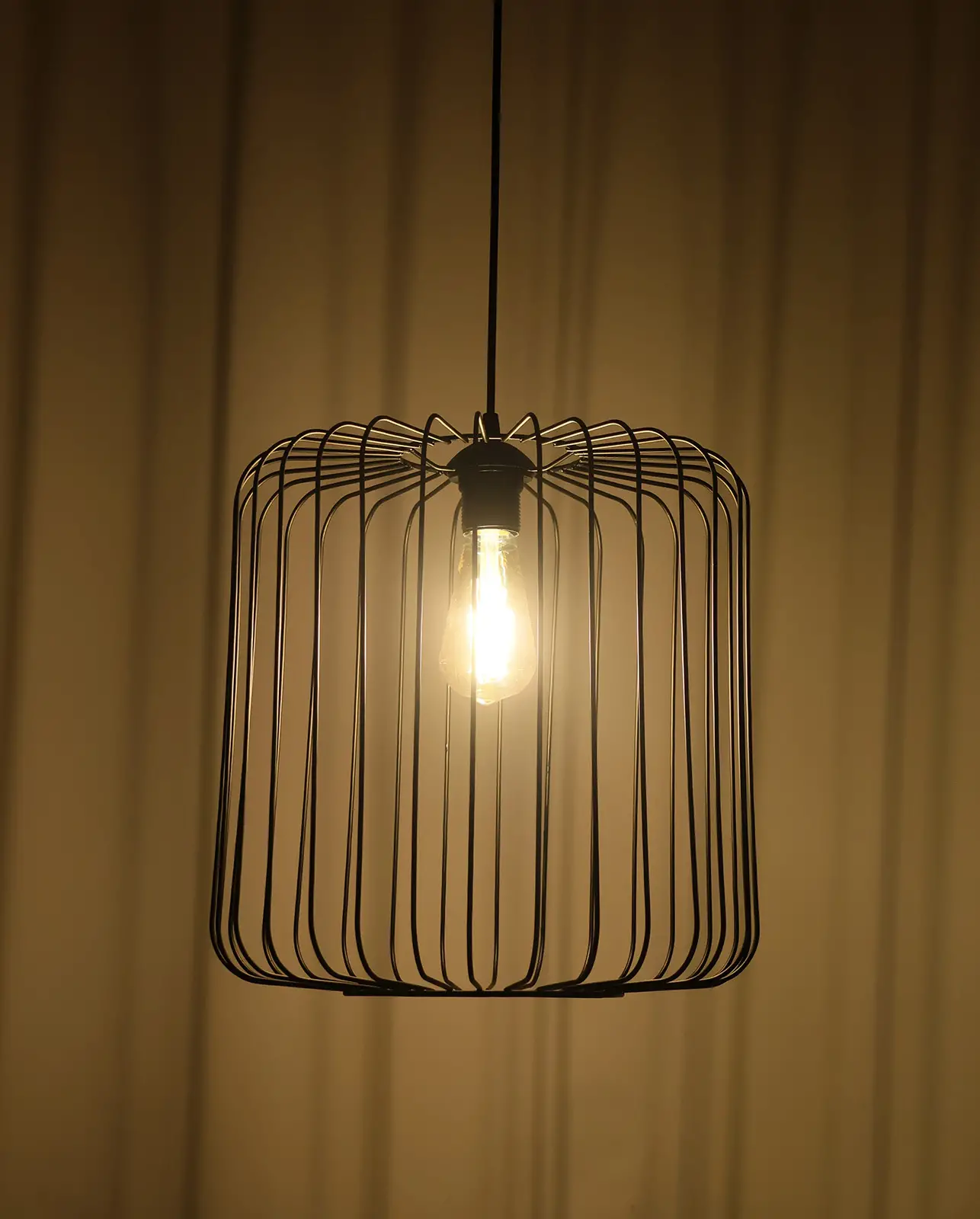 Kafes Metal Tekli Siyah Sarkıt