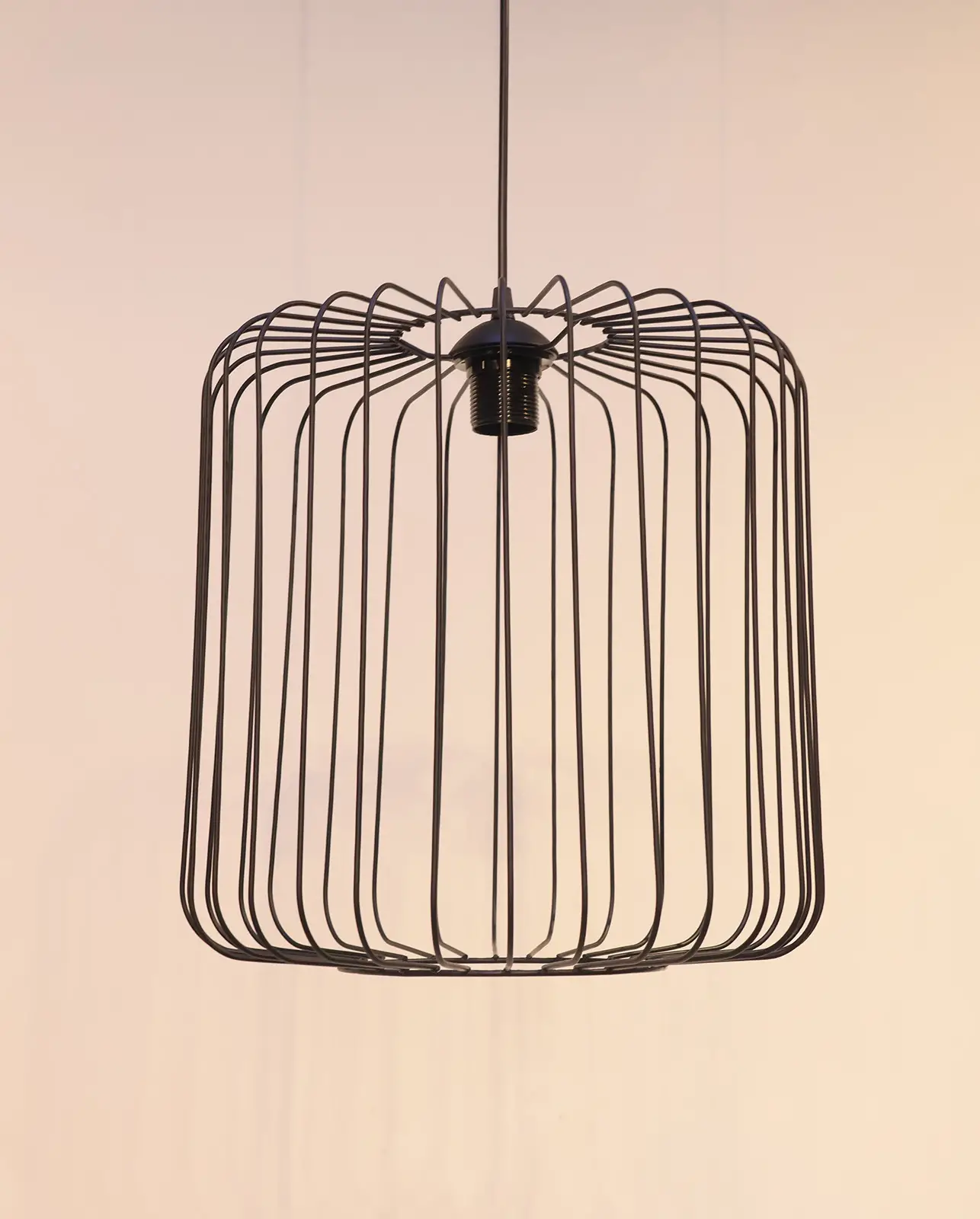 Kafes Metal Tekli Siyah Sarkıt