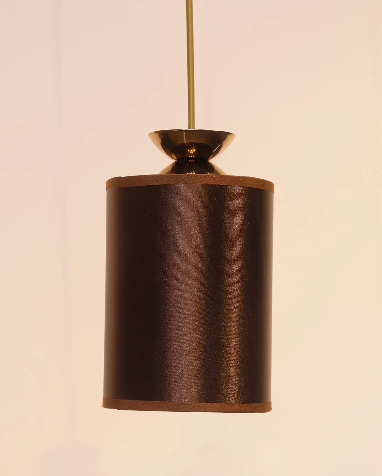 Kahverengi Kumaş Tekli Sarkıt